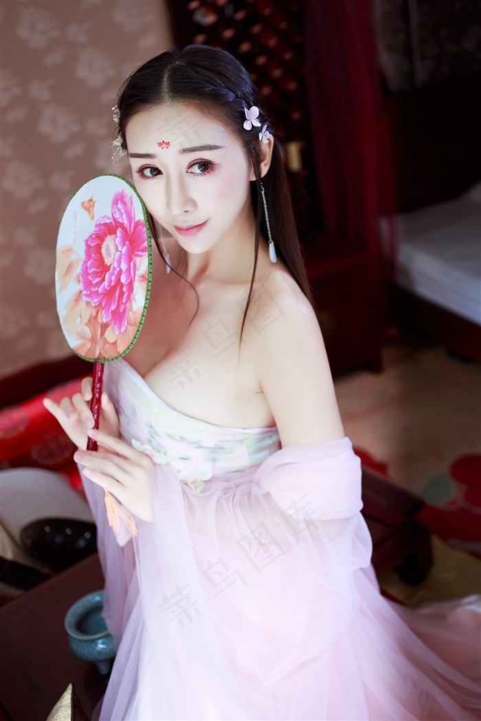 一根筷子怎么玩哭自己