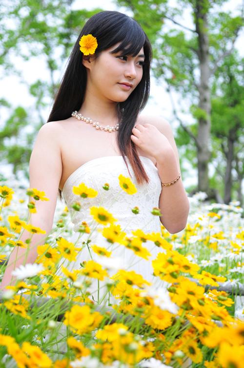 女人光屁股让男人抠